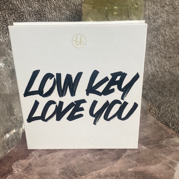 BH Cosmetics Low Key Love You Eyeshadow Palette - Picture 1 of 3
